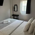 Lokal Ayvalik Guest Hotel Eskiomerler