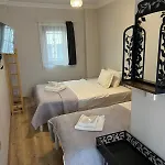 Lokal Ayvalik Guest * Eskiomerler