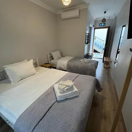 Hotel Lokal Ayvalik Guest