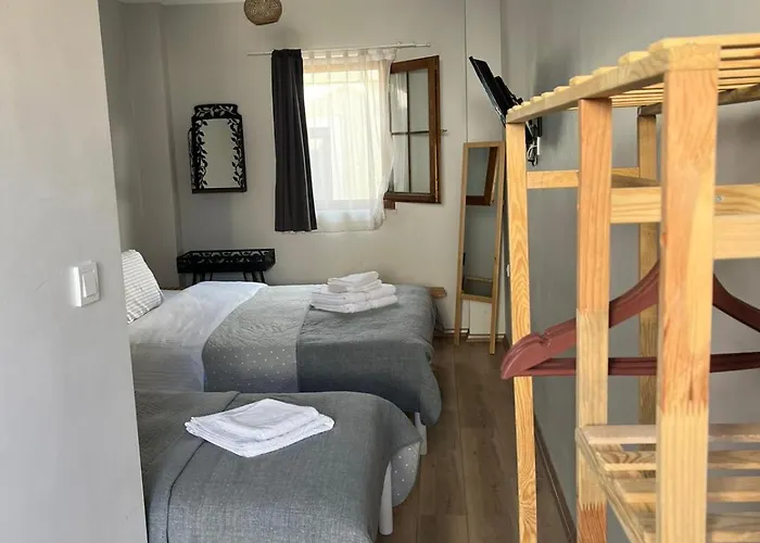 Lokal Ayvalik Guest *