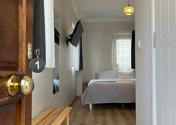 Lokal Ayvalik Guest Hotel *